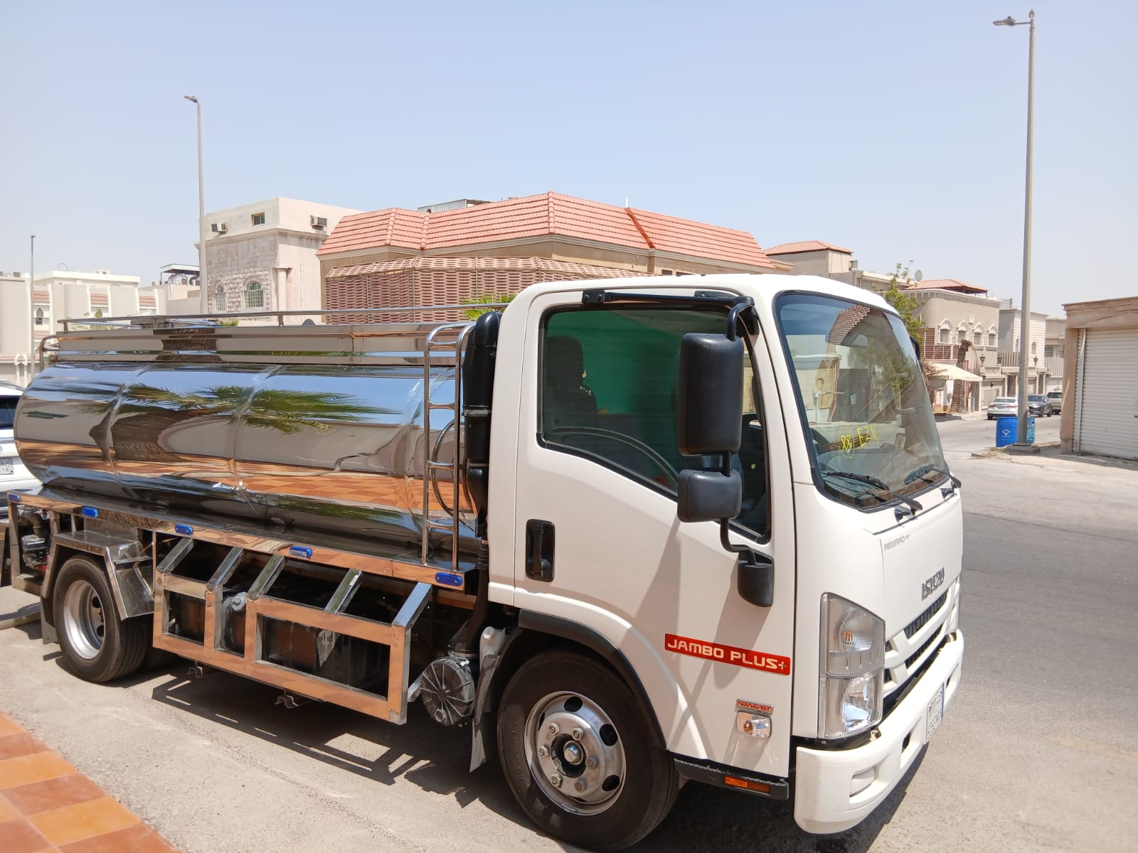 وايت ماء بالخبر والظهران — صهريج مياه شرب معقم
